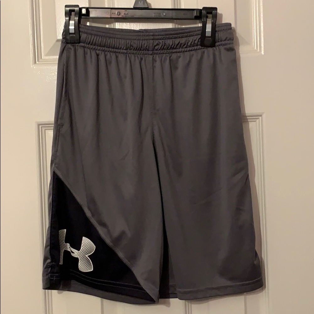 Grey Boys Under Armour shorts pockets YMD